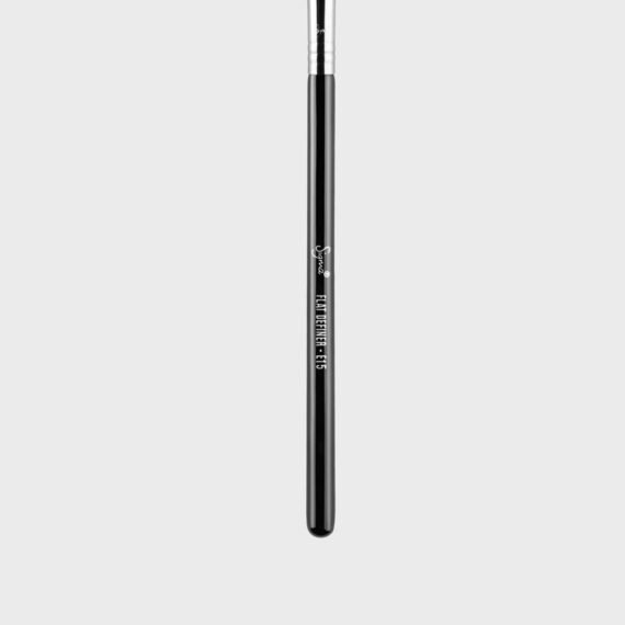 E15 - Flat Definer Brush