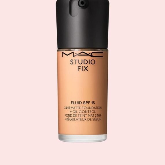 Studio Fix Fluid Foundation Spf 15 - Nw18