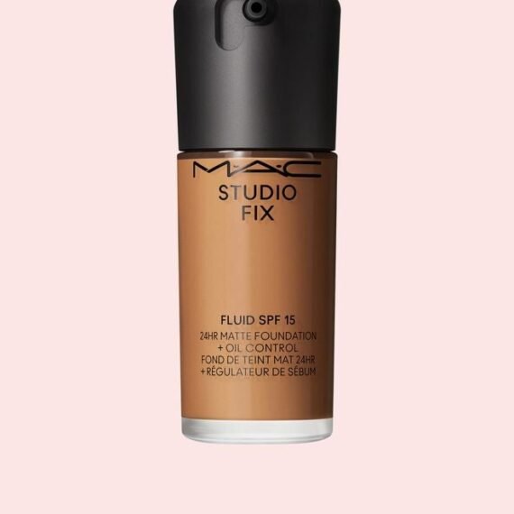 Studio Fix Fluid Foundation Spf 15 - Nw40