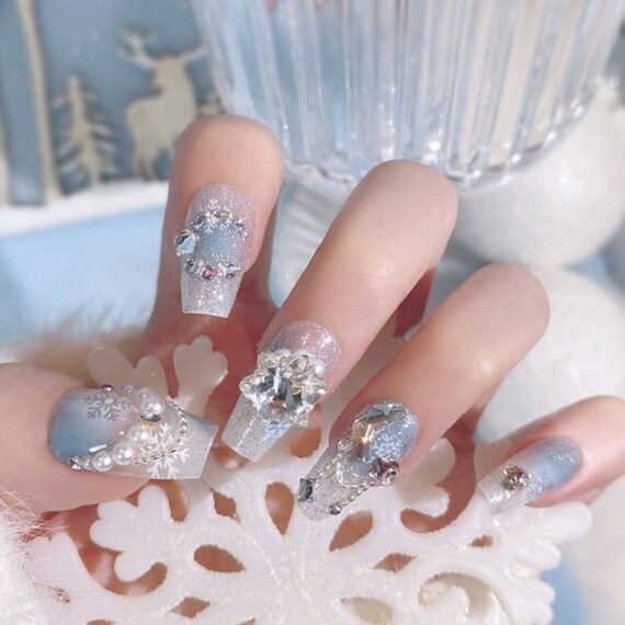 24Pcs Fake Nails, Press Nails, Mid-length Ballet Manicure - Gradient Blue Shiny Snowflake Manicure - Sparkling Diamond & Pearl Manicure - Fake Nail Patch