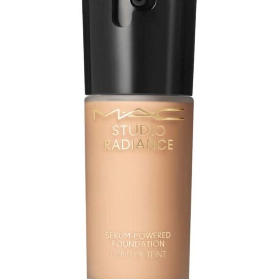studio radiance high coverage serum foundation nw18 Beige