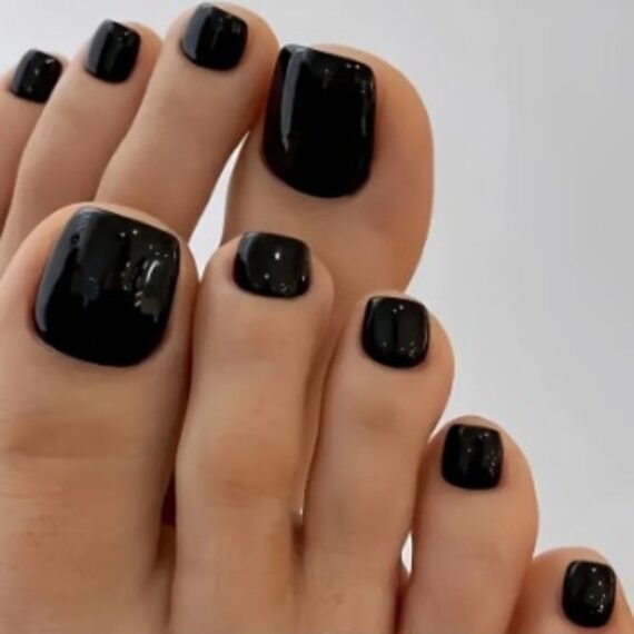 Black Press On Toenails Short Square Pedicure Nails for Women, Glossy Solid Color Artificial Toenails, Minimalist Elegant Pedicure Style, Ready to Wear Fake Toenails for Daily Use, Sandals, Open Shoes, Summer Travel, Casual Wear, Classic Black Toenail Tips with Clean Finish