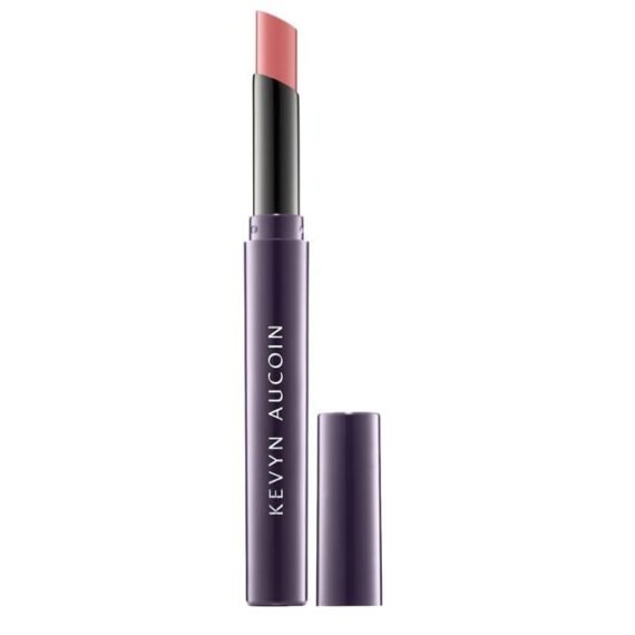Unforgettable Lipstick, Modern Love color with Cream finish: Intense color plus slim design with a weightless formula allows for a precise application for a makeup novice or expert.