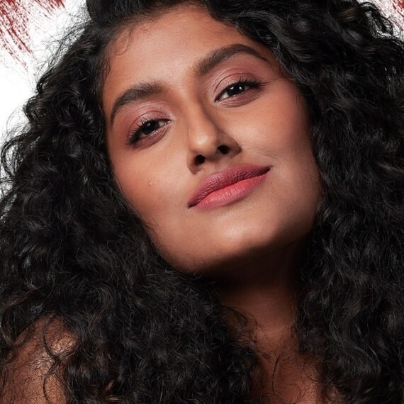 Color Chemistry Lychee Lip And Cheek Crayon - 2.49 g, Vegan, Ultra-Matte, Non-Drying, Pigmented And Long-Stay Lipstick, Multi-Use Lip Crayon