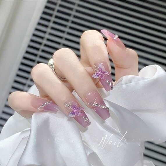 24 Pcs Fake Nails - Mid-length Ballet Manicure - Diamond-encrusted Purple Manicure - Gradient Butterfly Manicure - Fake Nail Patch