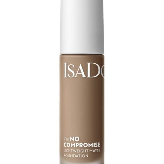 No Compromise Lightweight Matte Foundation 7C