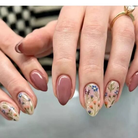 Press On Nails,30pcs,Reusable Short Almond Press-On Nails with Delicate Floral Decals: Removable Full Cover False Nails for a Quick and Easy, Fresh and Elegant Manicure Solution.Acrylic Nails With Glue Kit.